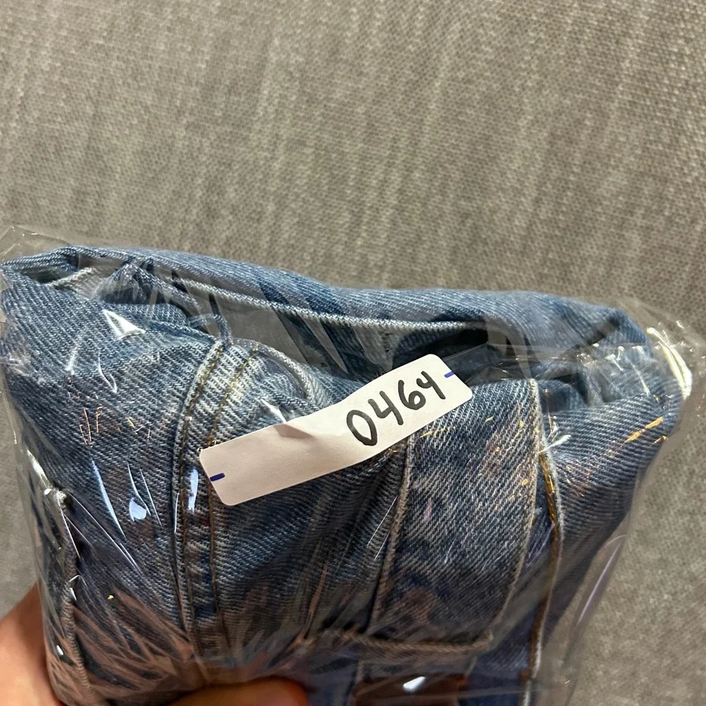 LL Bean Classic Fit Jeans Mens 34x32 Medium Wash Blue Denim Straight Leg 220626